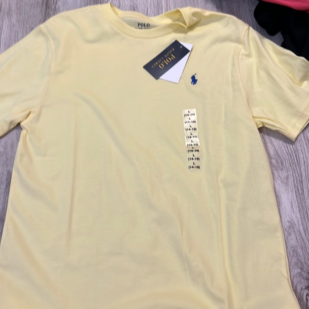 yellow tee from polo boys in XL (14-16)